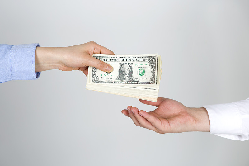 外貿租賃公司訴青島分公司等企業(yè)借貸案